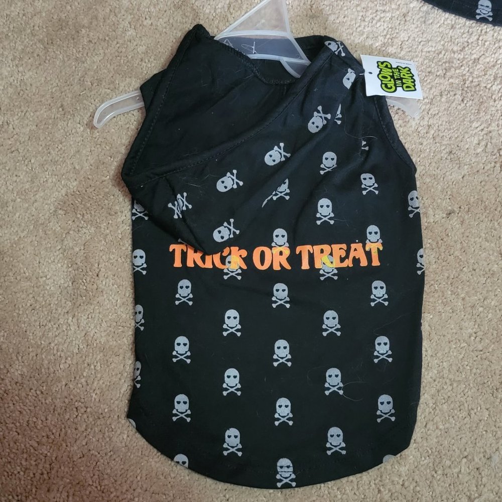Pet Hoodie Dog or Cat Glows in dark!!!  Halloween Costume New w Tag!  sm ea.